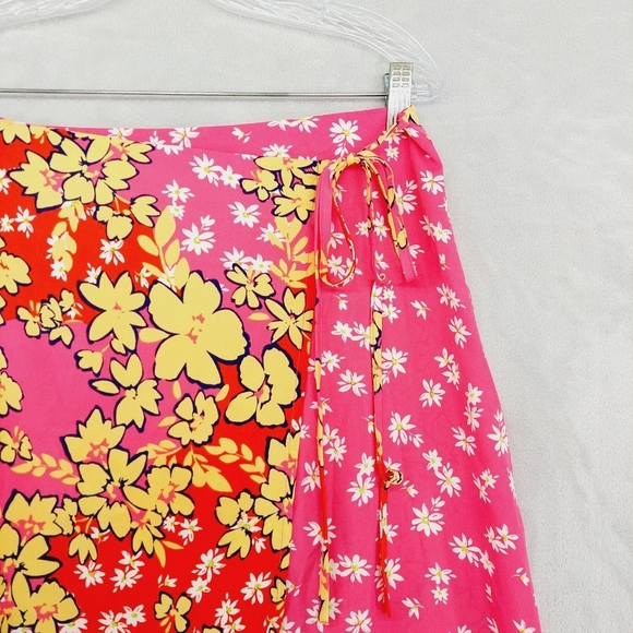 Vibrant Floral Wrap Midi Skirt - Picture 4 of 12